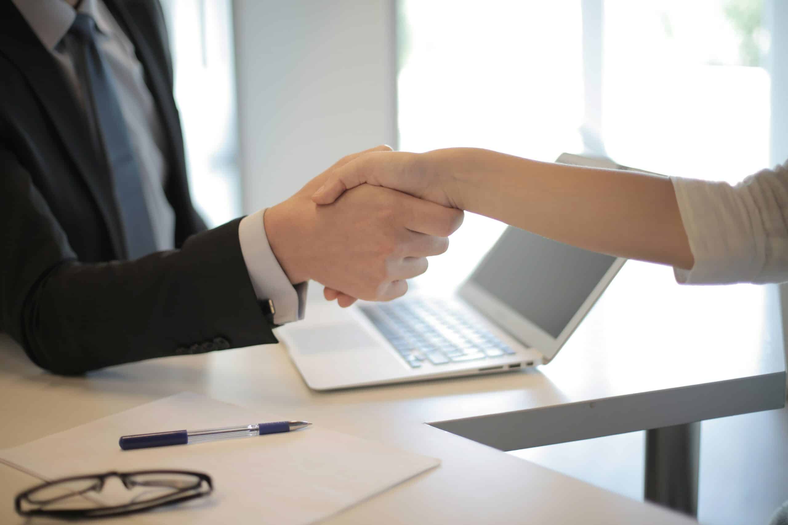 Discover the Lucrative World of SaaS Sales with PAYARC 